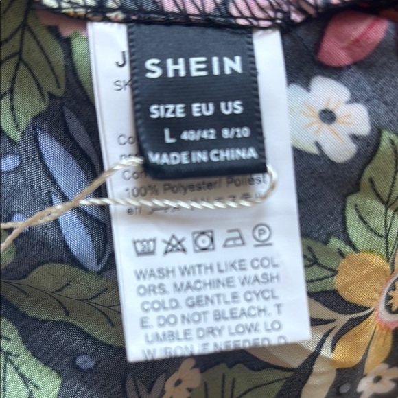 SHEIN Vibrant Floral V-Neck Mini Dress - Picture 6 of 7